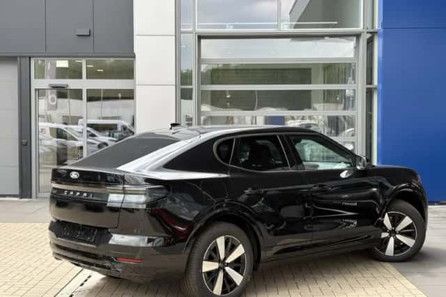 Ford Capri (2026) thumbnail 2