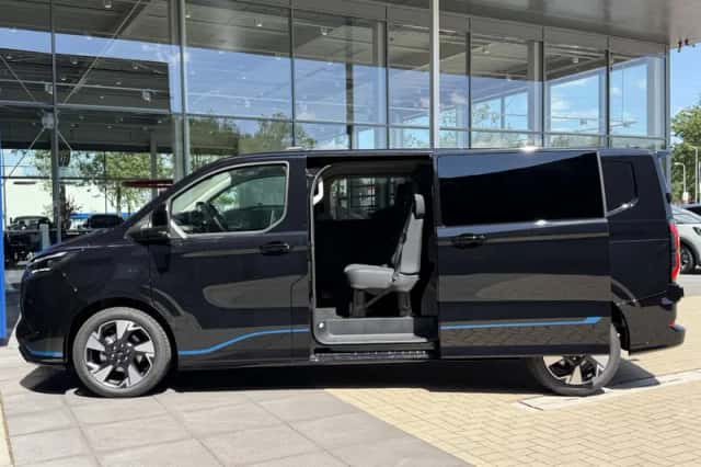 Ford Transit Custom (2026) thumbnail 5