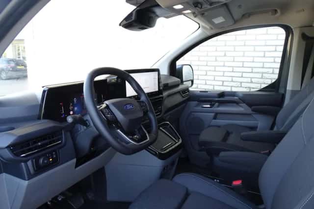 Ford Transit Custom (2024) thumbnail 48