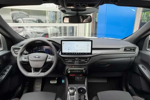 Ford Kuga (2026) thumbnail 2