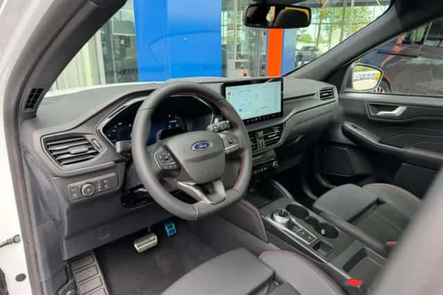 Ford Kuga (2026) thumbnail 13
