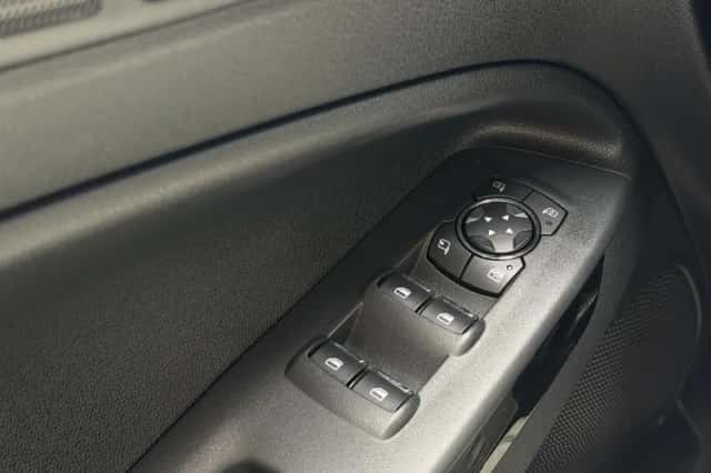 Ford EcoSport (2018) thumbnail 15