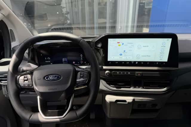 Ford Transit Custom (2026) thumbnail 2