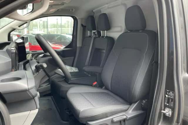 Ford Transit Custom (2026) thumbnail 3