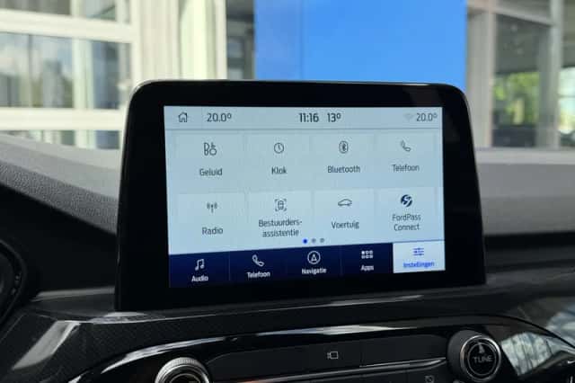 Ford Kuga (2022) thumbnail 39