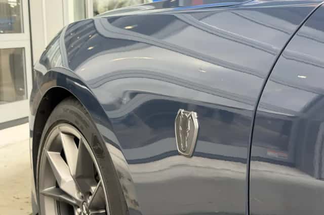 Ford Mustang (2024) thumbnail 10