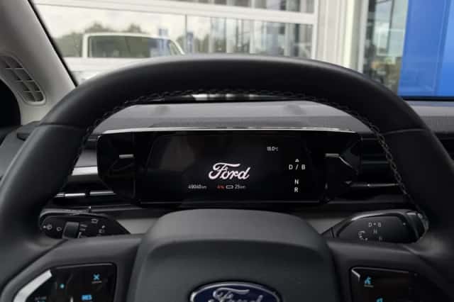 Ford Explorer (2024) thumbnail 18