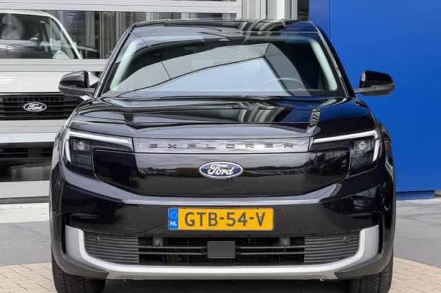Ford Explorer (2024) thumbnail 4