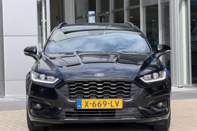 Ford Mondeo (2021) thumbnail 4