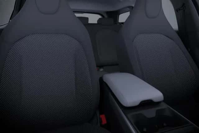 Ford Explorer (2026) thumbnail 4