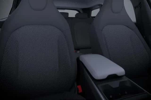 Ford Explorer (2026) thumbnail 4