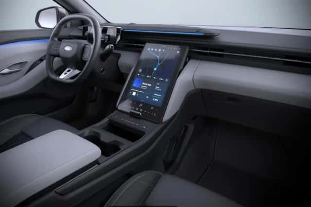 Ford Capri (2026) thumbnail 3