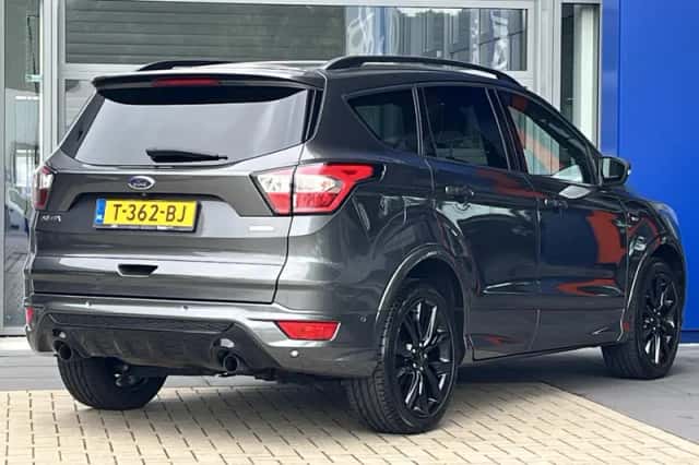 Ford Kuga (2018) thumbnail 5