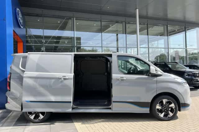 Ford Transit Custom (2026) thumbnail 5
