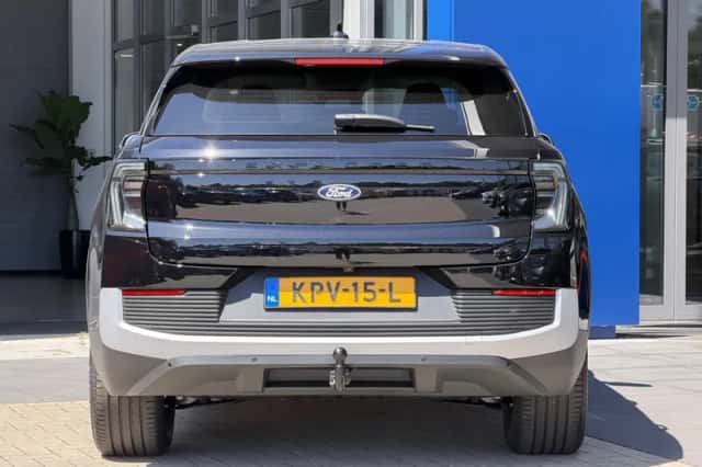 Ford Explorer (2026) thumbnail 5