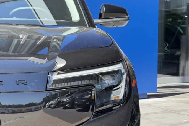 Ford Explorer (2026) thumbnail 6