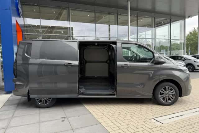 Ford Transit Custom (2026) thumbnail 5