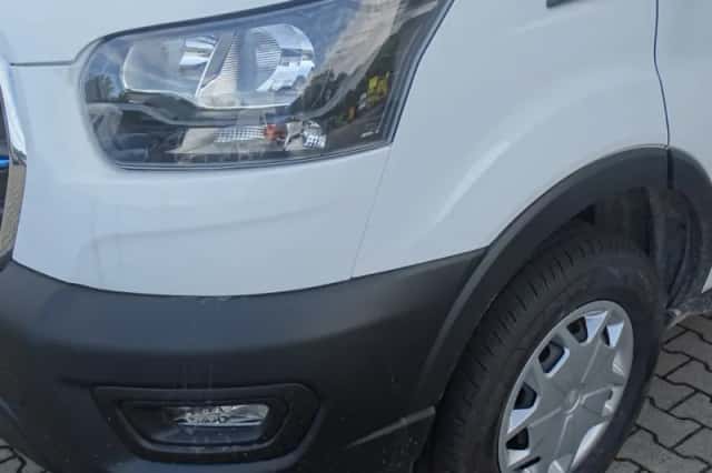 Ford E-Transit (2023) thumbnail 3