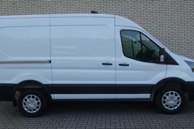 Ford E-Transit (2023) thumbnail 5