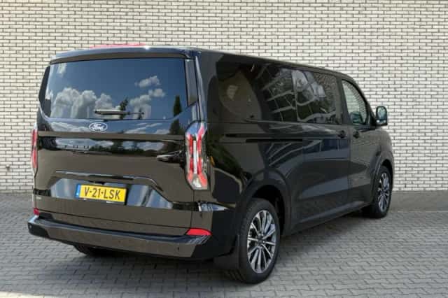 Ford Transit Custom (2025) thumbnail 3