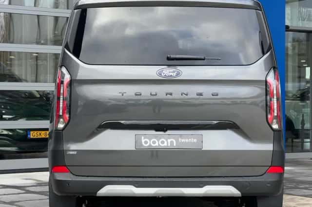 Ford Tourneo Custom (2025) thumbnail 6