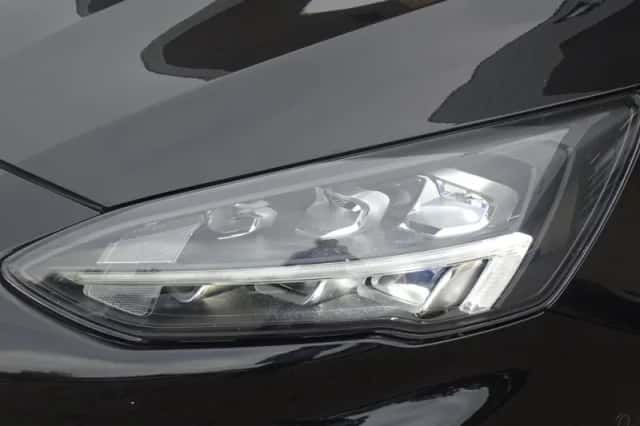 Ford Focus (2020) thumbnail 3