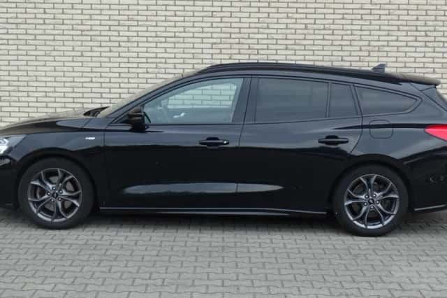 Ford Focus (2020) thumbnail 4