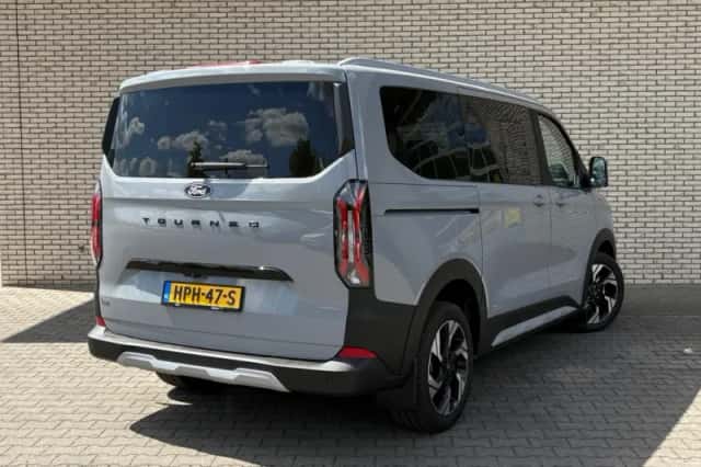 Ford Tourneo Custom (2025) thumbnail 3