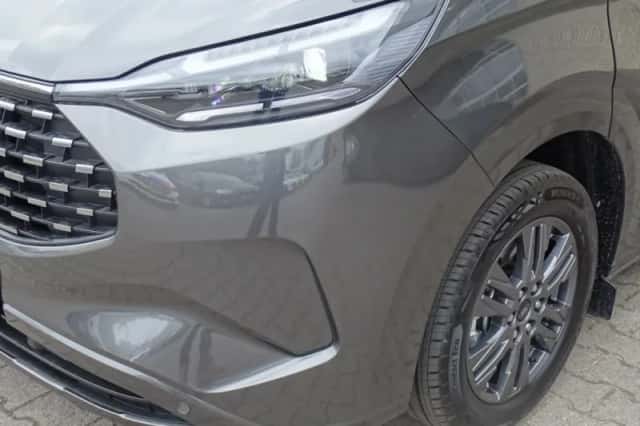 Ford Tourneo Custom (2025) thumbnail 4