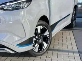 Ford Tourneo Custom (2025) thumbnail 12