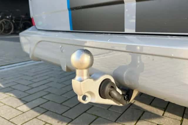 Ford Tourneo Custom (2025) thumbnail 4