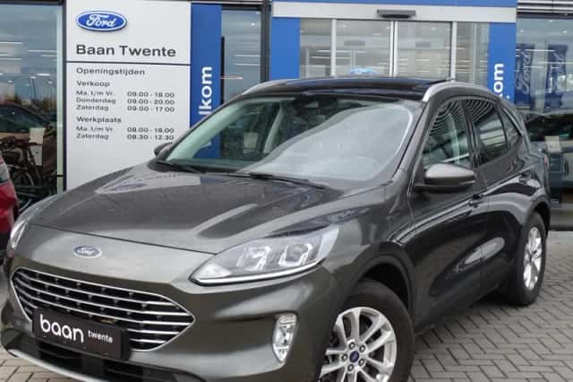 Ford Kuga (2021) thumbnail 2