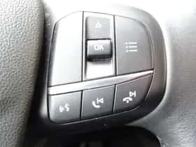 Ford Kuga (2021) thumbnail 21