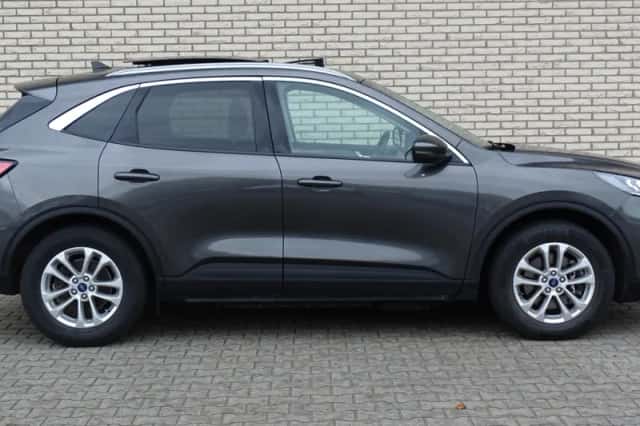Ford Kuga (2021) thumbnail 6