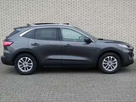 Ford Kuga (2021) thumbnail 6