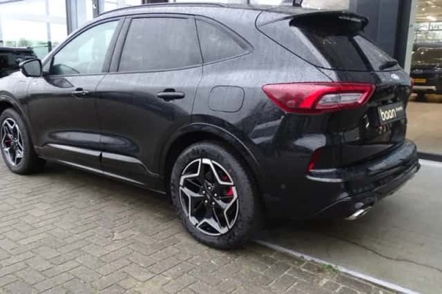 Ford Kuga (2024) thumbnail 5