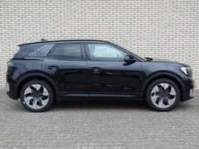 Ford Explorer (2026) thumbnail 3