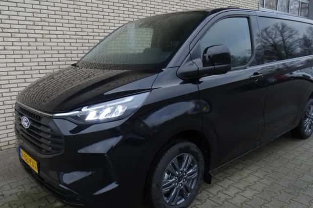 Ford Transit Custom (2024) thumbnail 3