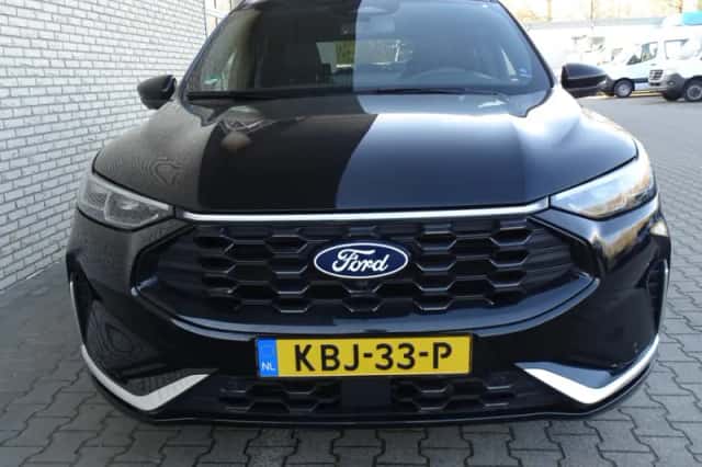 Ford Kuga (2024) thumbnail 2
