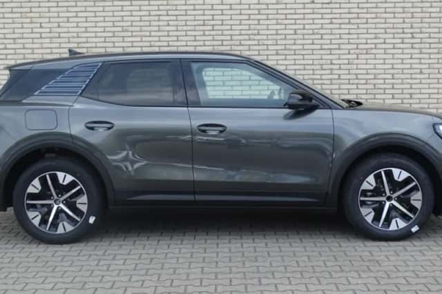 Ford Explorer (2026) thumbnail 5