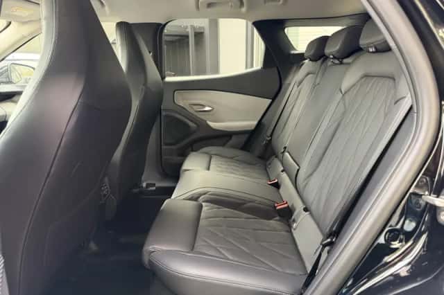 Ford Explorer (2026) thumbnail 15