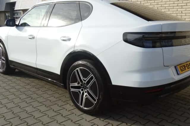 Ford Capri (2024) thumbnail 4