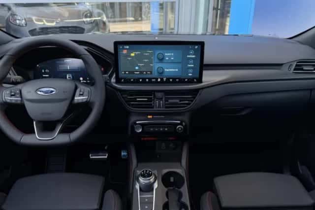 Ford Kuga (2026) thumbnail 2