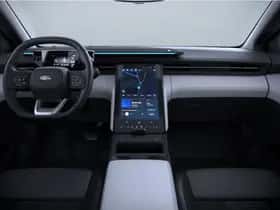 Ford Explorer (2026) thumbnail 3