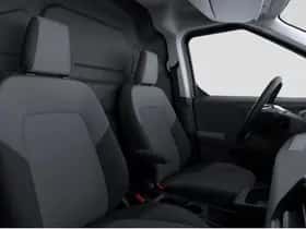 Ford E-Transit Courier (2026) thumbnail 4
