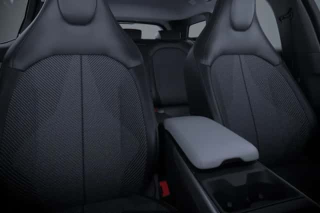 Ford Explorer (2026) thumbnail 4