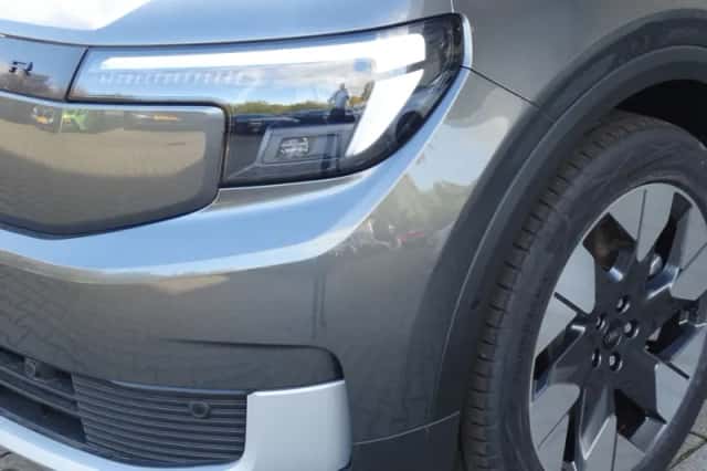 Ford Explorer (2026) thumbnail 4