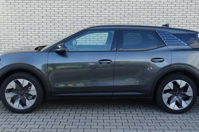 Ford Explorer (2026) thumbnail 5