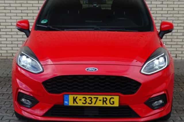 Ford Fiesta (2020) thumbnail 3