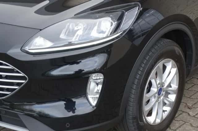 Ford Kuga (2020) thumbnail 4